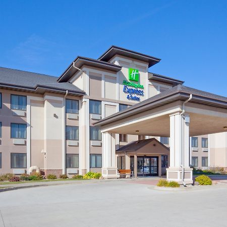 Holiday Inn Express & Suites - Worthington By Ihg Exterior foto